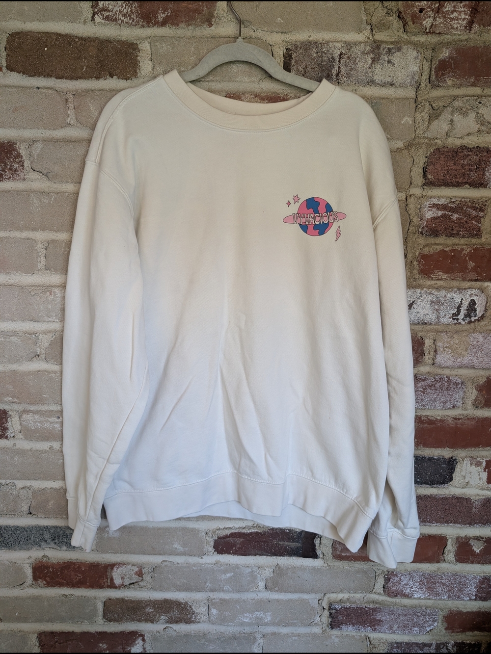 Unknown Brand Cream Crewneck Sweatshirt with Pink & Blue Graphic
